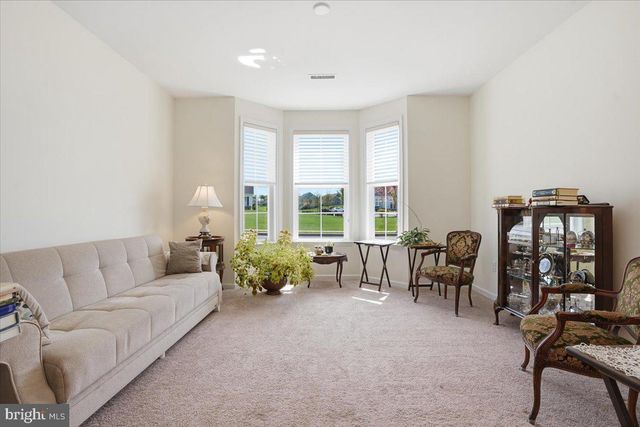 3912 INDEPENDENCE DR, Easton, PA 18045