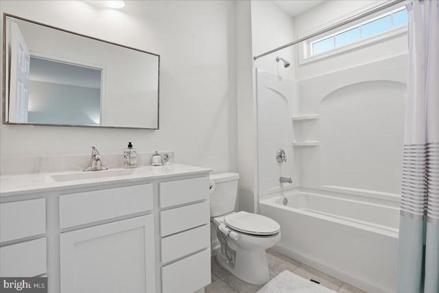 3912 INDEPENDENCE DR, Easton, PA 18045