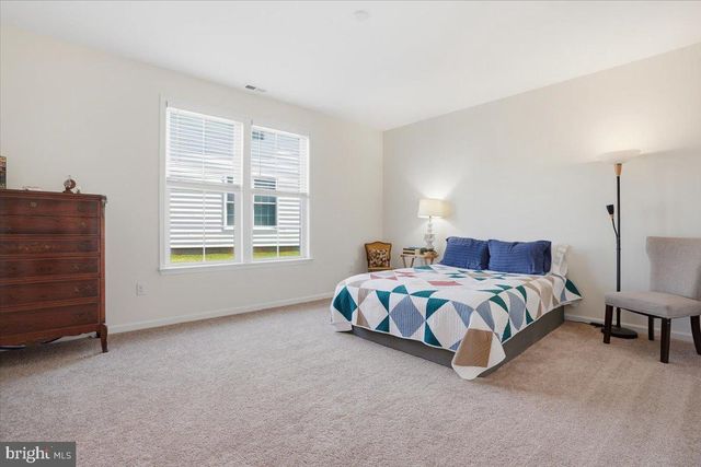 3912 INDEPENDENCE DR, Easton, PA 18045