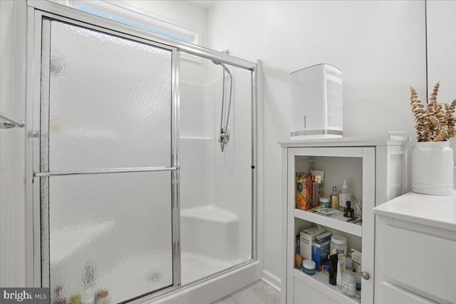 3912 INDEPENDENCE DR, Easton, PA 18045