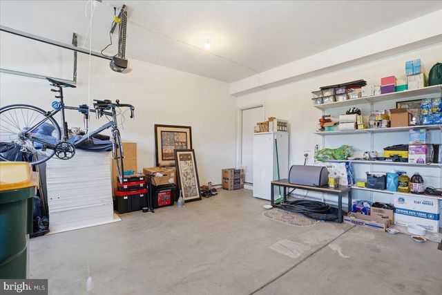 3912 INDEPENDENCE DR, Easton, PA 18045