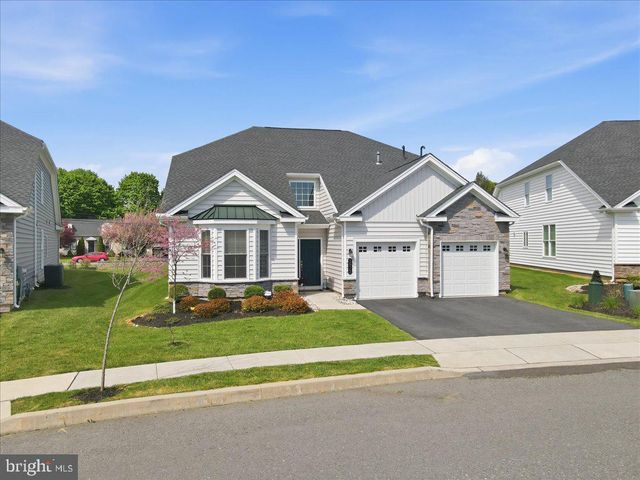 3912 INDEPENDENCE DR, Easton, PA 18045