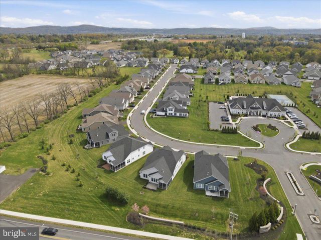 3912 INDEPENDENCE DR, Easton, PA 18045