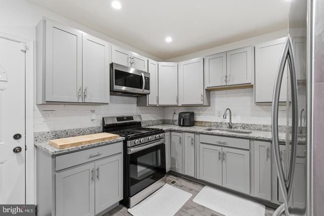 1742 LESLIE RD, Dundalk, MD 21222
