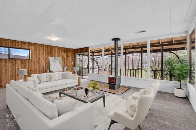 8758 Corinne Dr, Orangevale, CA 95662