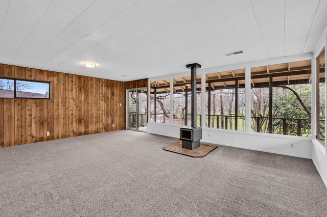 8758 Corinne Dr, Orangevale, CA 95662