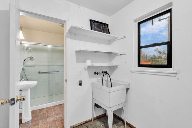 8758 Corinne Dr, Orangevale, CA 95662