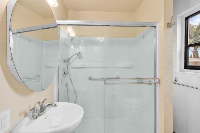 8758 Corinne Dr, Orangevale, CA 95662