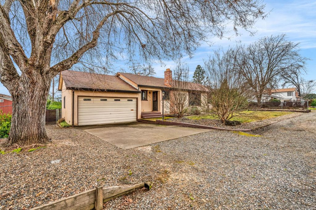 8758 Corinne Dr, Orangevale, CA 95662