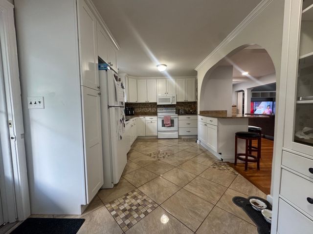 128 Groton Road 1, Chelmsford, MA 01863