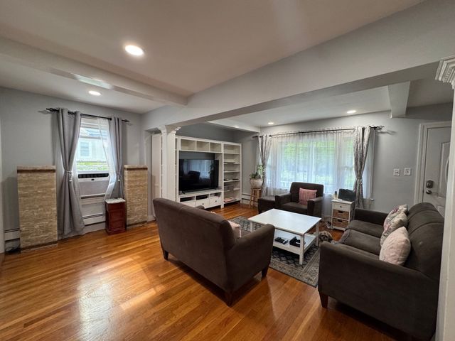 128 Groton Road 1, Chelmsford, MA 01863