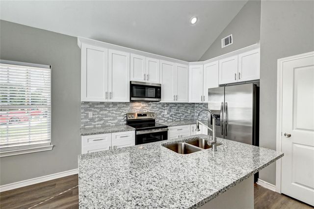 8695 Sassafras, Willis, TX 77318