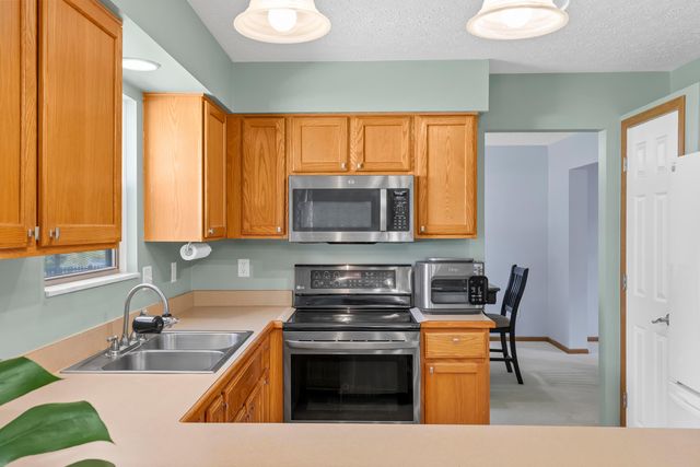 1730 Fern Trail Drive, Lancaster, OH 43130