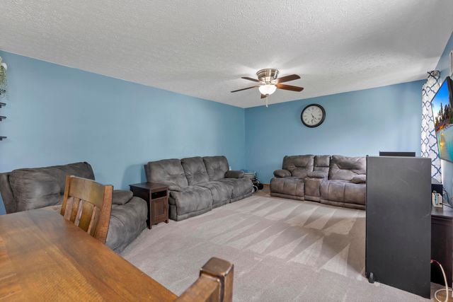 1730 Fern Trail Drive, Lancaster, OH 43130