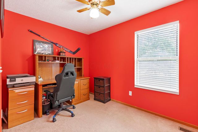 1730 Fern Trail Drive, Lancaster, OH 43130