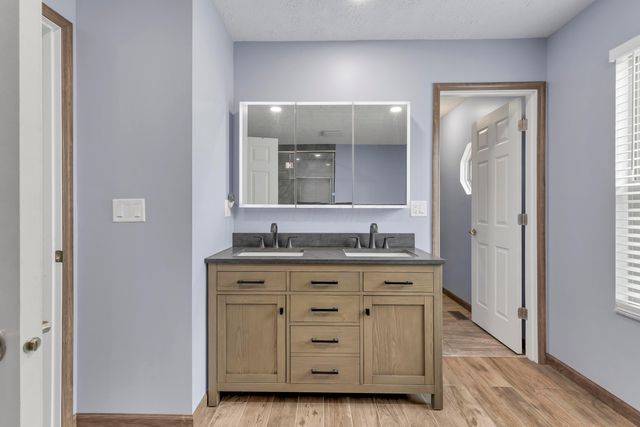 1730 Fern Trail Drive, Lancaster, OH 43130