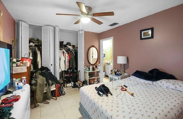 5725 Fernley Drive 22, West Palm Beach, FL 33415