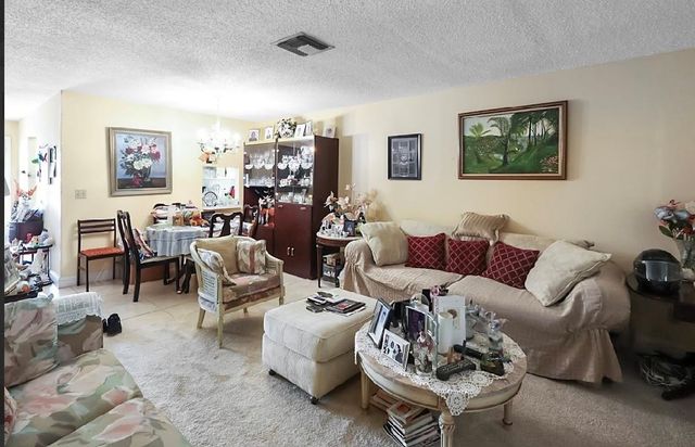 5725 Fernley Drive 22, West Palm Beach, FL 33415