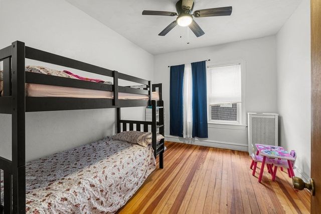 37 Shawmut St, Fall River, MA 02720