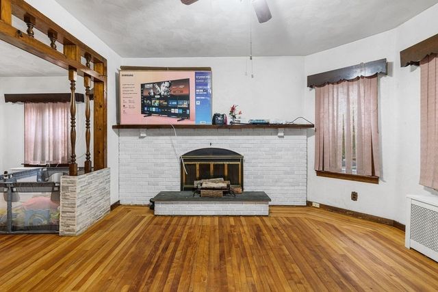 37 Shawmut St, Fall River, MA 02720