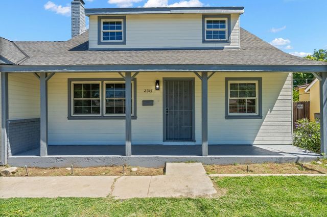 2315 E Santa Ana Avenue, Fresno, CA 93726