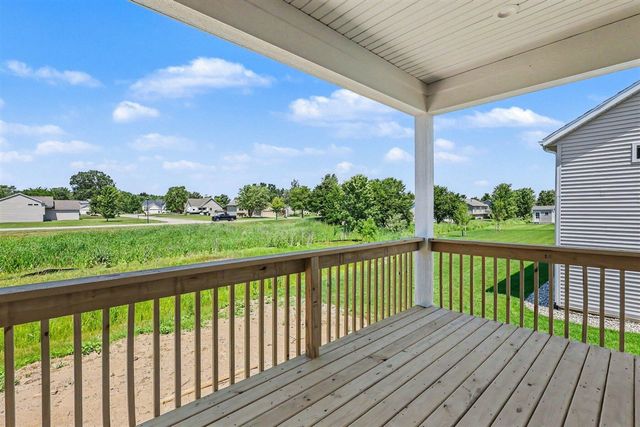 9585 Fields Drive, Zeeland, MI 49464