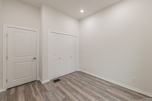 121 E Highland Blvd Unit 101, San Antonio, TX 78210