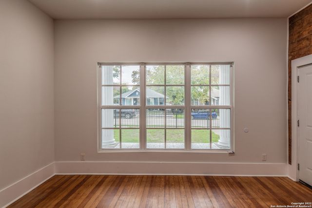 121 E Highland Blvd Unit 101, San Antonio, TX 78210