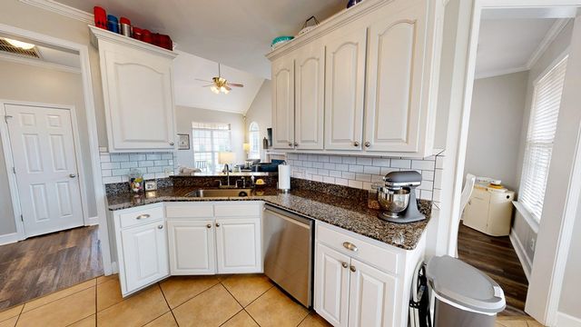 21 June Drive, Midland City, AL 36350