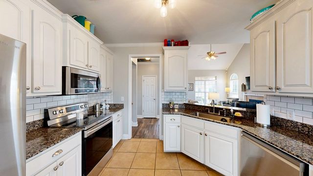 21 June Drive, Midland City, AL 36350