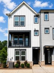 212 Ferebee Place, Charlotte, NC 28213
