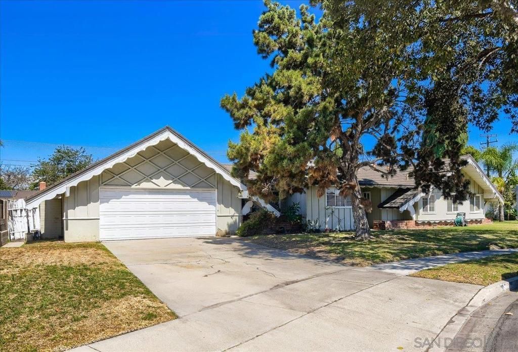 1809 W. Harriet Lane, Anaheim, CA 92804