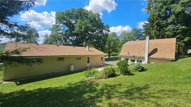 2529 Ringhoffer Road, Lower Saucon Twp, PA 18055