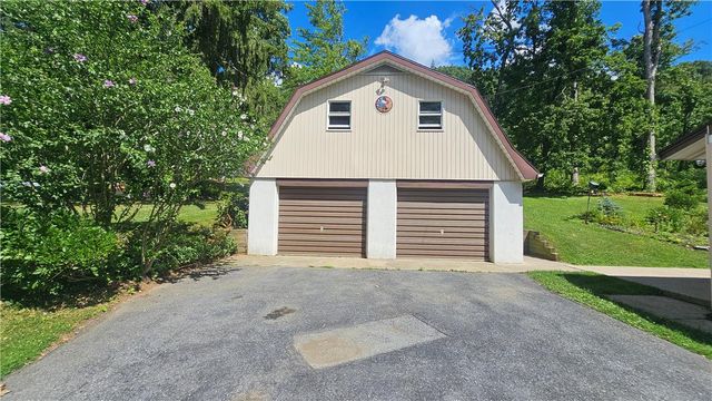 2529 Ringhoffer Road, Lower Saucon Twp, PA 18055