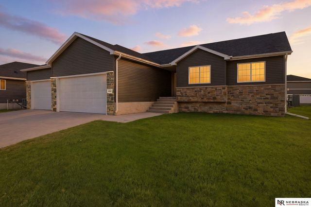 4048 Northview Drive, Grand Island, NE 68803