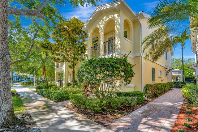 216 Barcelona Drive, Jupiter, FL 33458