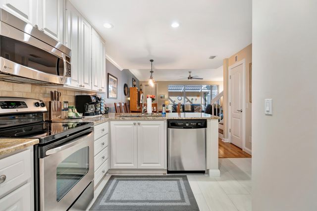 216 Barcelona Drive, Jupiter, FL 33458
