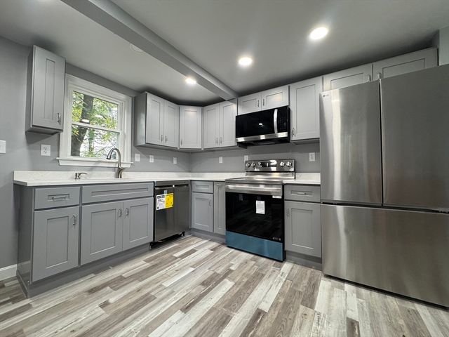 66 Forest St, Middleboro, MA 02346