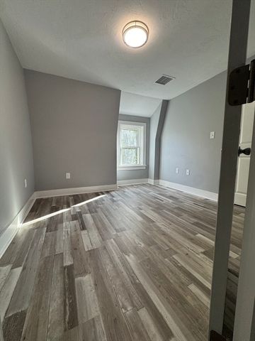 66 Forest St, Middleboro, MA 02346