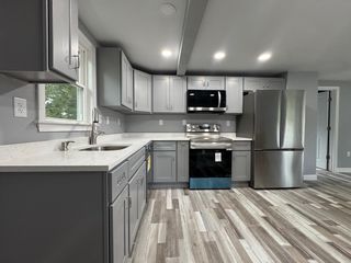 66 Forest St, Middleboro, MA 02346