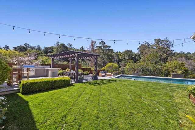 748 Jacaranda Circle, Hillsborough, CA 94010