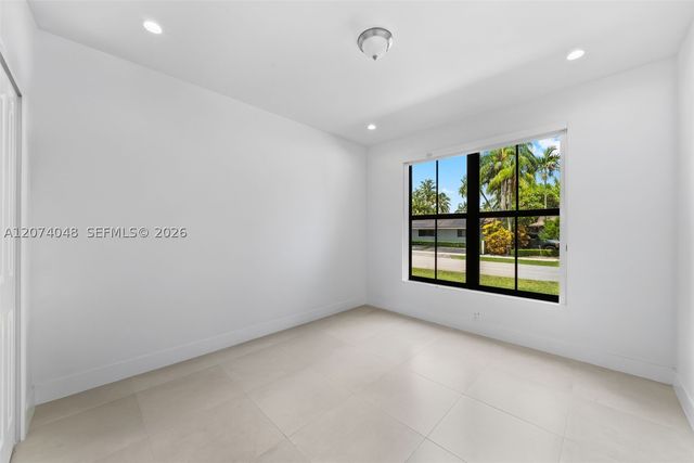 15875 SW 90th Ave, Palmetto Bay, FL 33157
