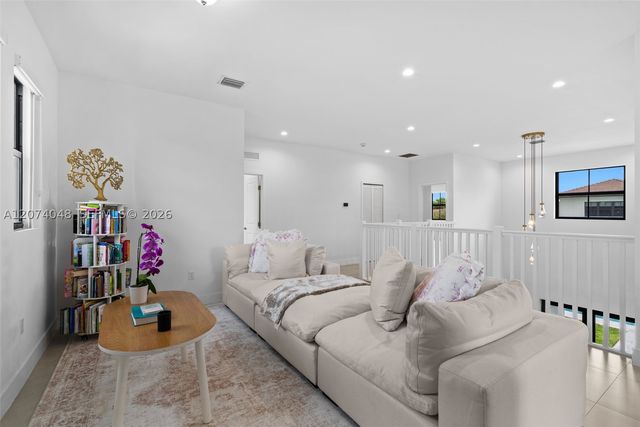 15875 SW 90th Ave, Palmetto Bay, FL 33157