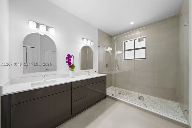 15875 SW 90th Ave, Palmetto Bay, FL 33157