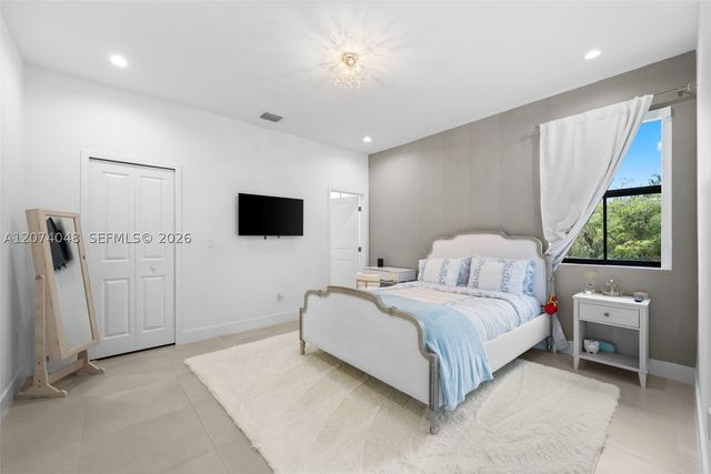 15875 SW 90th Ave, Palmetto Bay, FL 33157