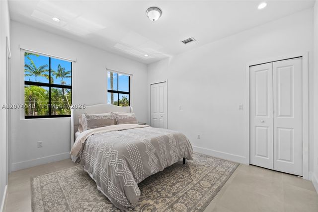 15875 SW 90th Ave, Palmetto Bay, FL 33157