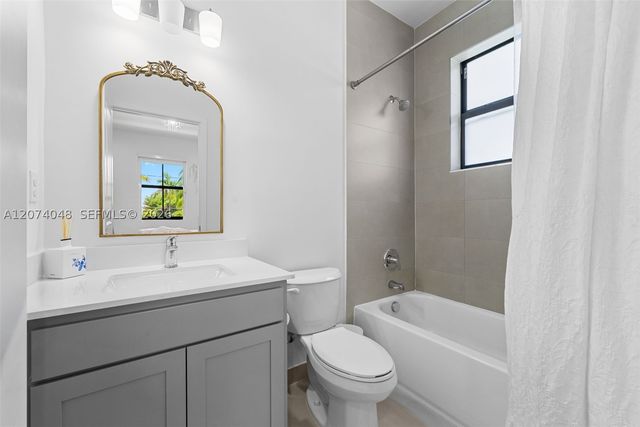 15875 SW 90th Ave, Palmetto Bay, FL 33157