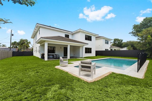 15875 SW 90th Ave, Palmetto Bay, FL 33157