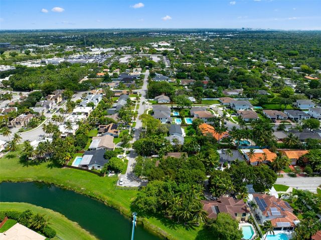 15875 SW 90th Ave, Palmetto Bay, FL 33157