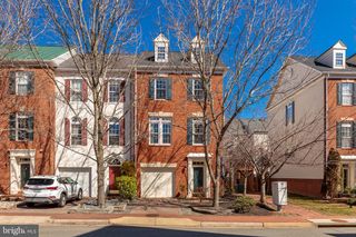 5016 GRIMM DR, Alexandria, VA 22304